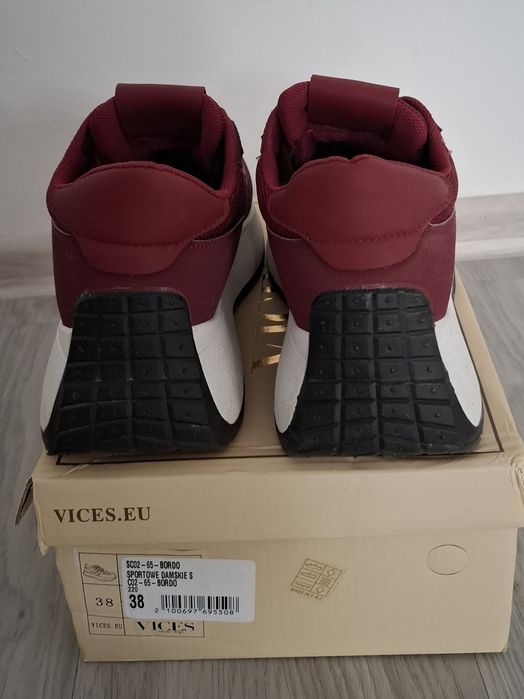 Buty damskie bordo 38 RENEE