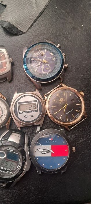 Zestaw zegarków 24 szt.