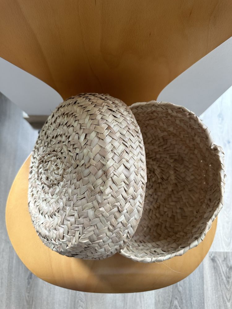 Cestos caixas em palma com tampa