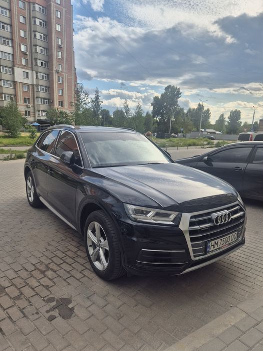 Audi Q5 2019 року