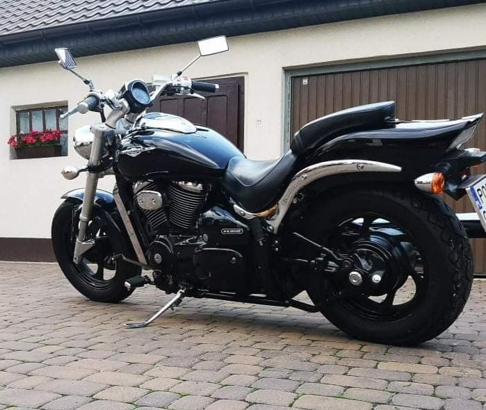 Suzuki intruder vz 800