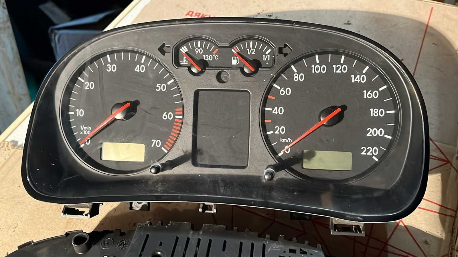 Приборка Hyundai Sonata Есперо Пежо Гольф 3 4 Skoda  Ваз москвич