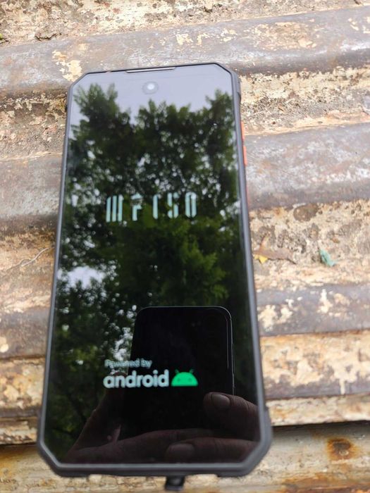 Знайдено Телефон f150