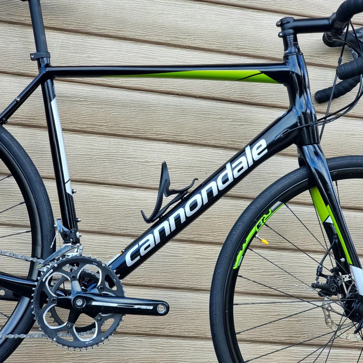 28 Cannondale Synapse Вилка CARBON. Гальма Disc. Shimano Sora