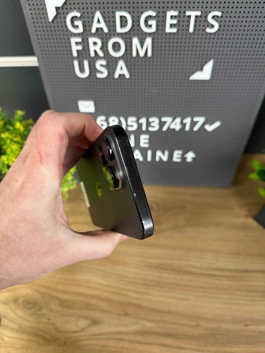 Apple Iphone 16 Pro Max 256 GB Black Titanium Neverlock