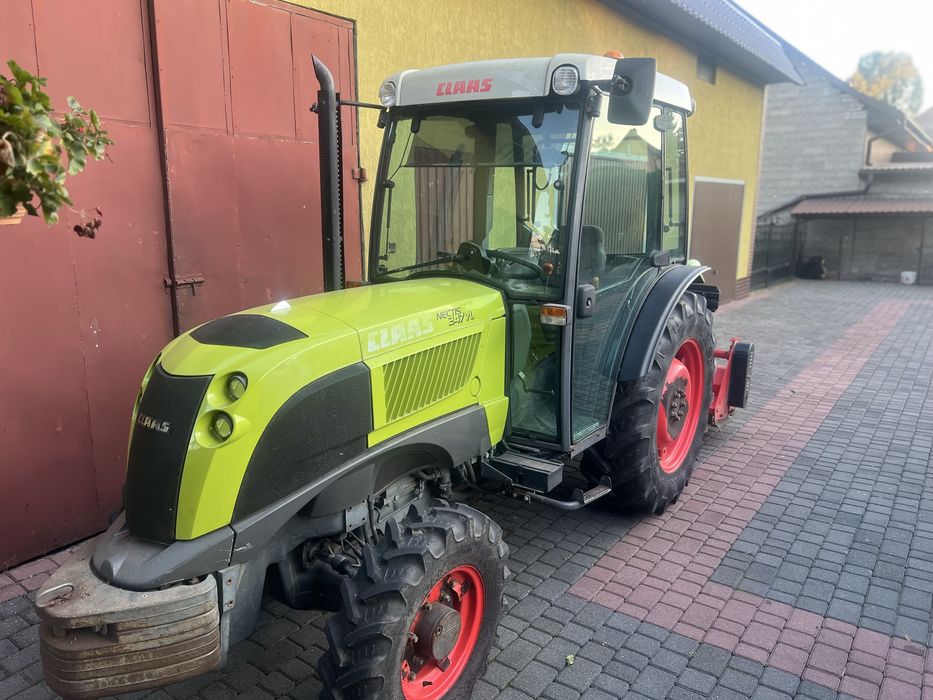 Ciagnik sadowniczy CLAAS Nectis 247 VL