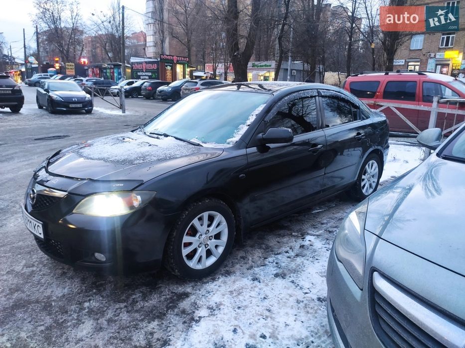 Mazda 3 седан , автомат , черный, газ - бензин 1.6