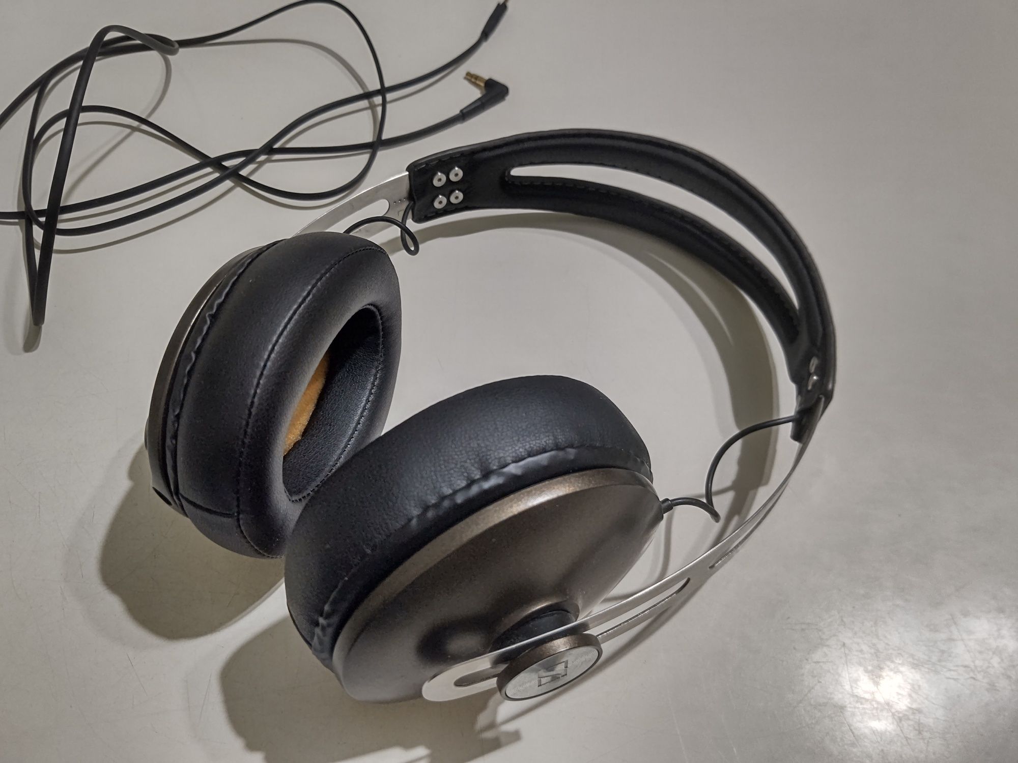 Sennheiser MOMENTUM over-ear brown