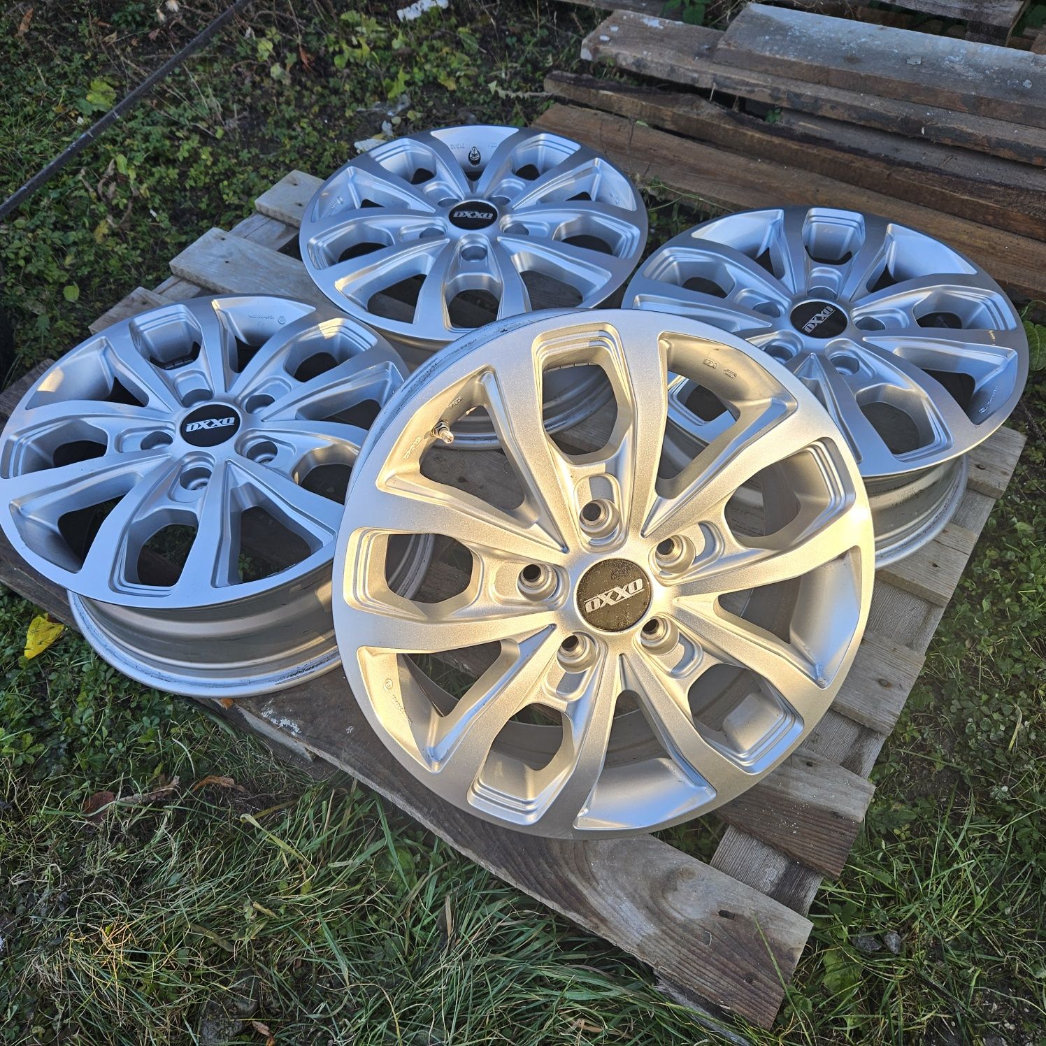 16 5x120 felgi aluminiowe do VW Crafter MAN