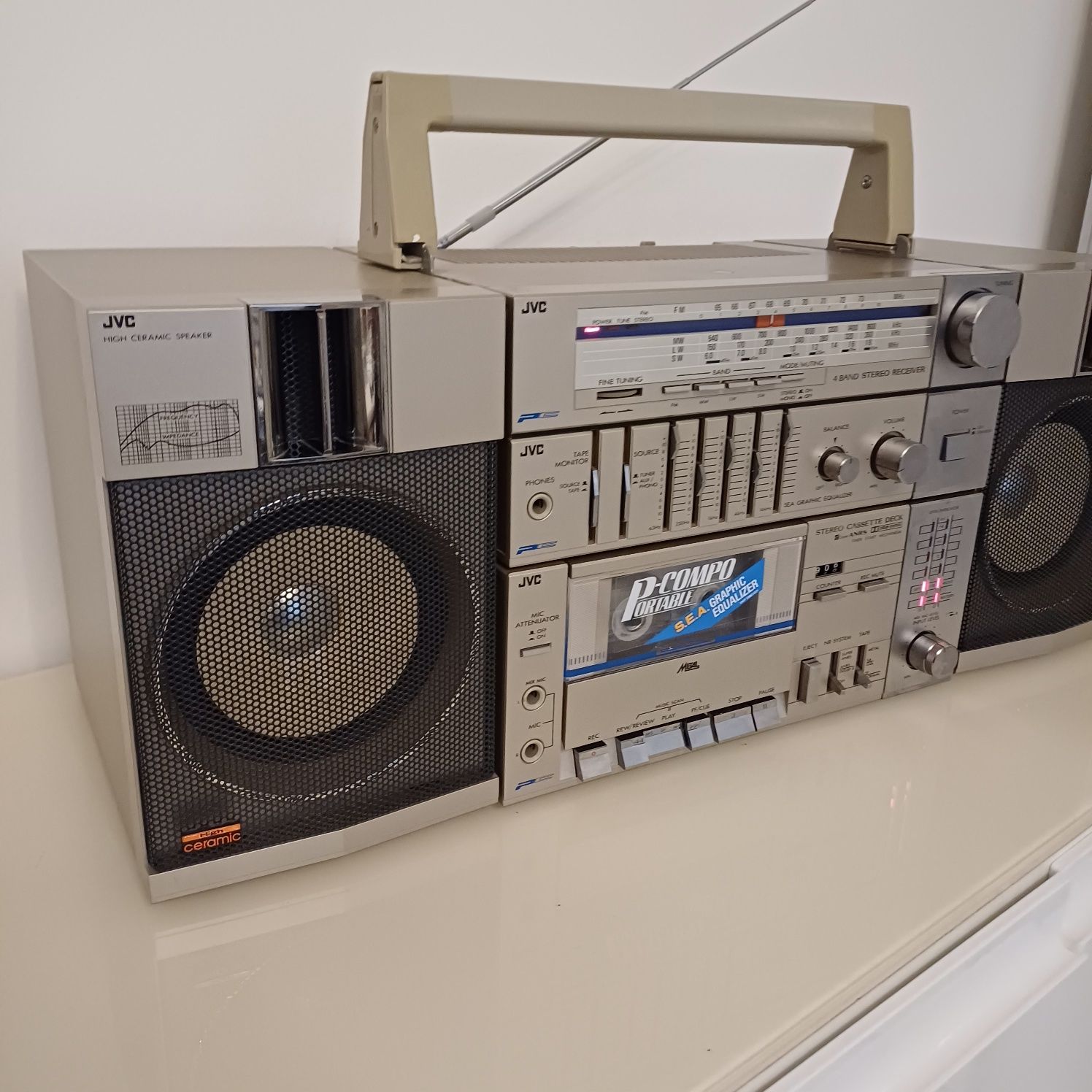 Radiomagnetofon JVC Pc-R11le