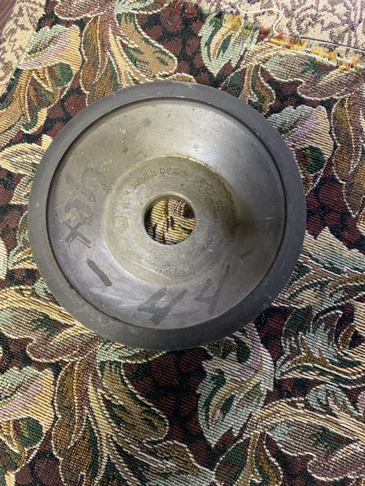 Алмазный диск ф 150\ 10\ 4\ 32 для точной заточки инструмента.