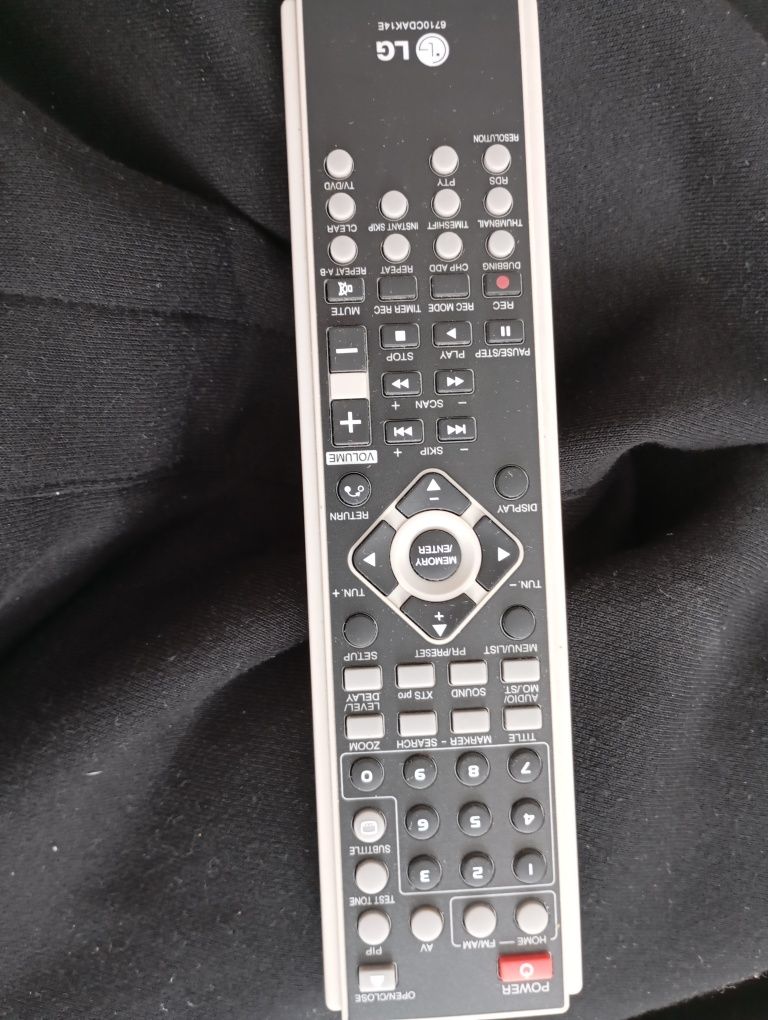 Zestaw kina domowego z nagrywarką HDD/DVD (LG)