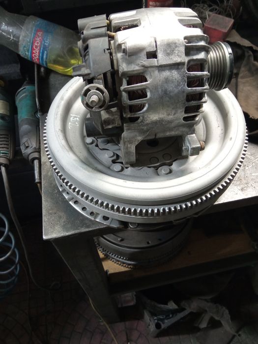 Генератор Nissan