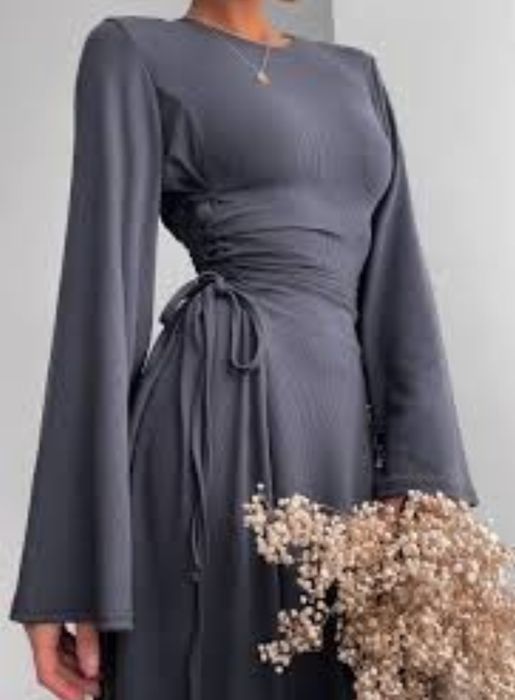 Сукня із зав'язками