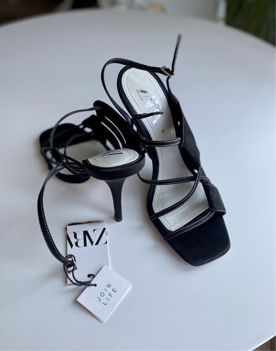 Nowe sandałki na szpilce Zara 40