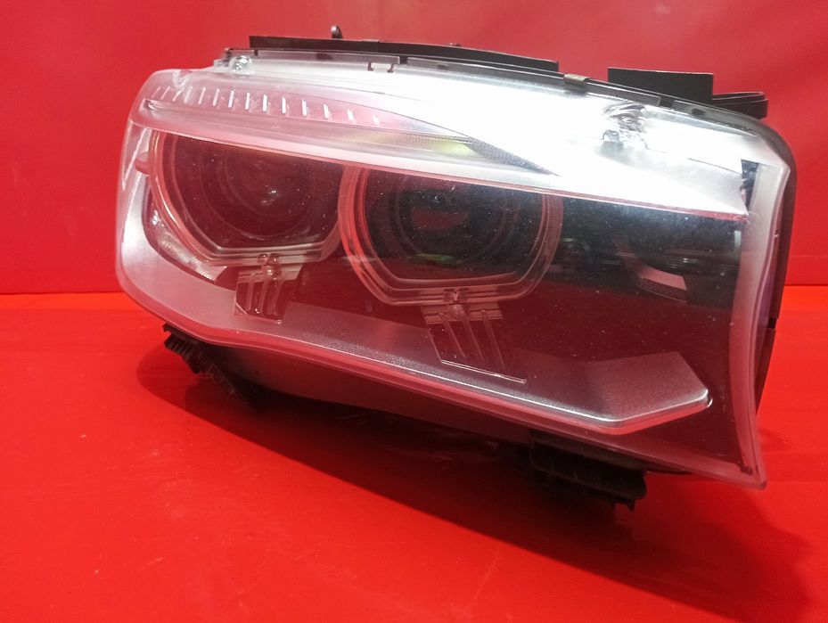 Фанар передній BMW X5 F15 чорний фонарь ліхтар Адаптивна Биксенонова