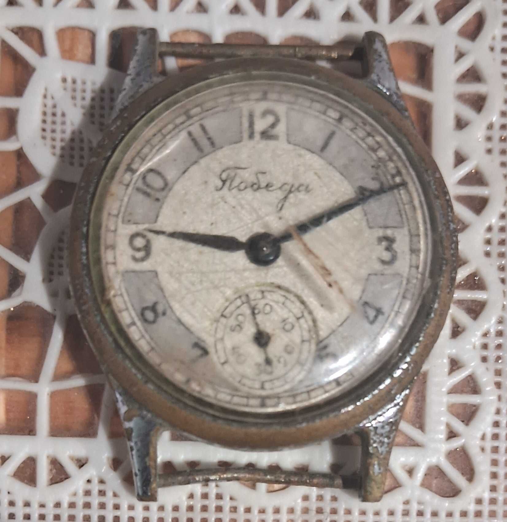 Часы "Победа" ЗИМ (Куйбышев), 15 камней, 1955 год из СССР.