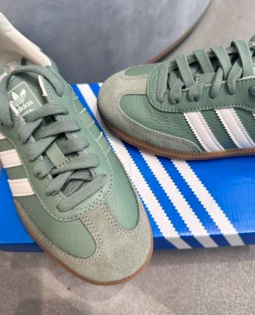 Adidas Samba OG 40