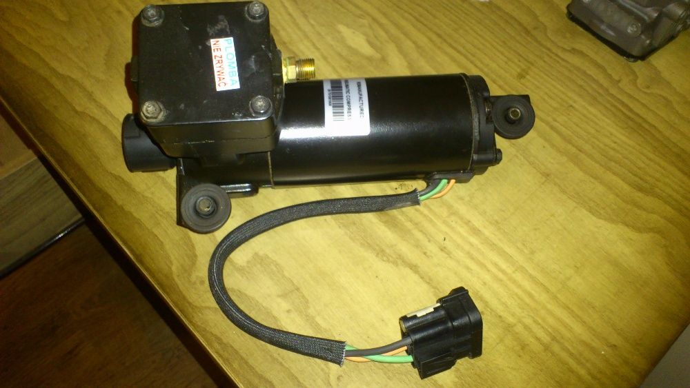 kompresor pompa sprezarka land rover range rover vogue L322 L405 p38