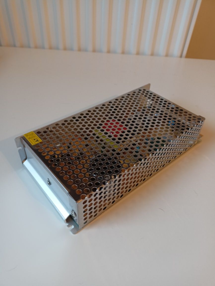 Zasilacz LED siatkowy 12V DC 150W TYP: ZSL-150-12 Zamel