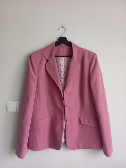 Klasyczny żakiet damski