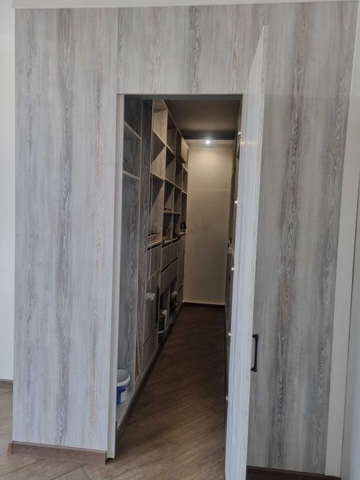 Довгострокова оренда 2-к квартири.