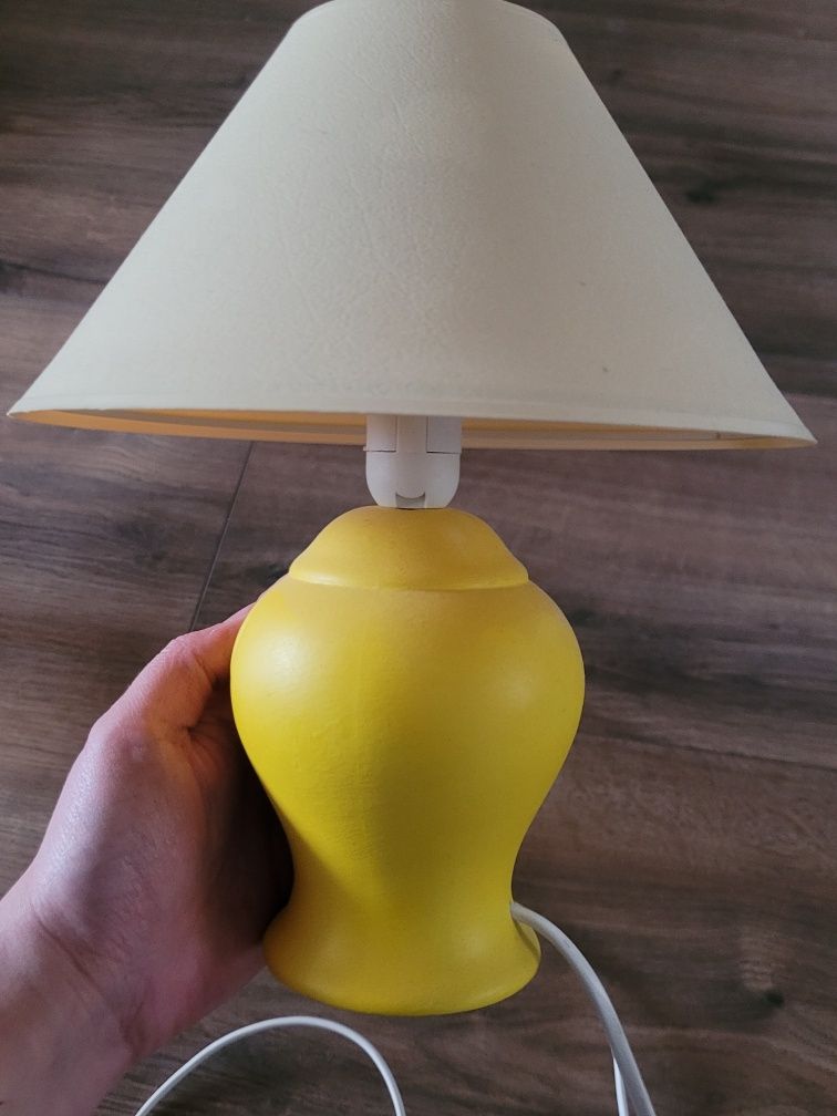 Piękne i eleganckie lampy (lampki)  nocne (stołowe) 2szt.