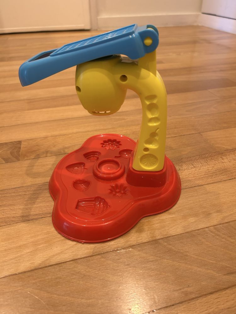 Mesa atividades plasticina