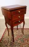 Mesa com abas (apoio, mesinha cabeceira) "sofa wine table" tipo Inglês