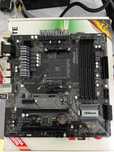 Материнська плата Asrock B450M Pro 4 sAM4/AMD Ryzen/MicroATX/4 x DDR4