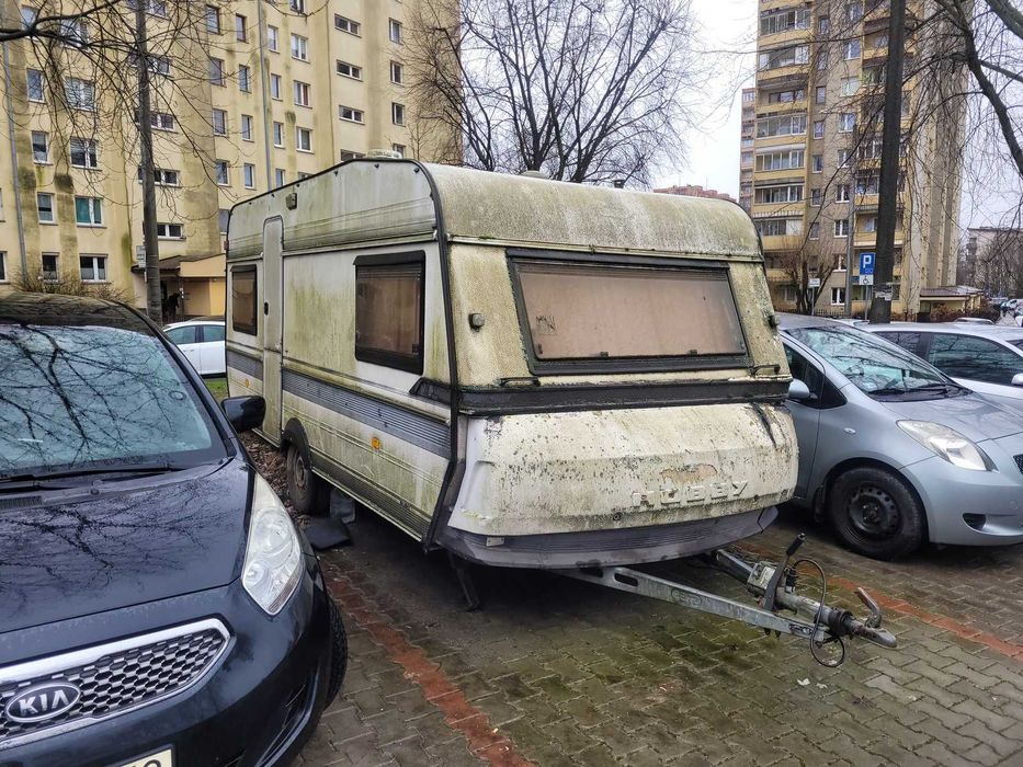 Skup przyczep kempingowych kempingów towarowych samochodowych auto