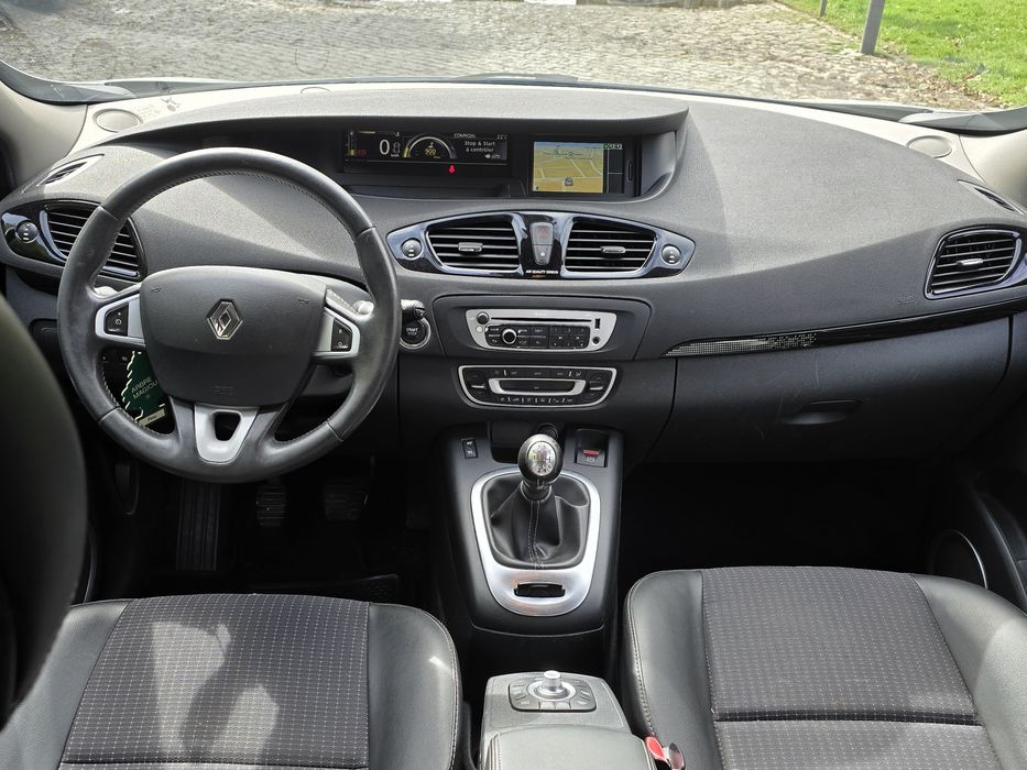Renault Grand Scenic 2012 - 7 lugares