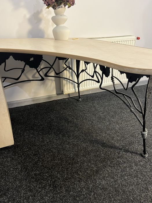 3 столи офісні дизайнерські з кованою художньою основою