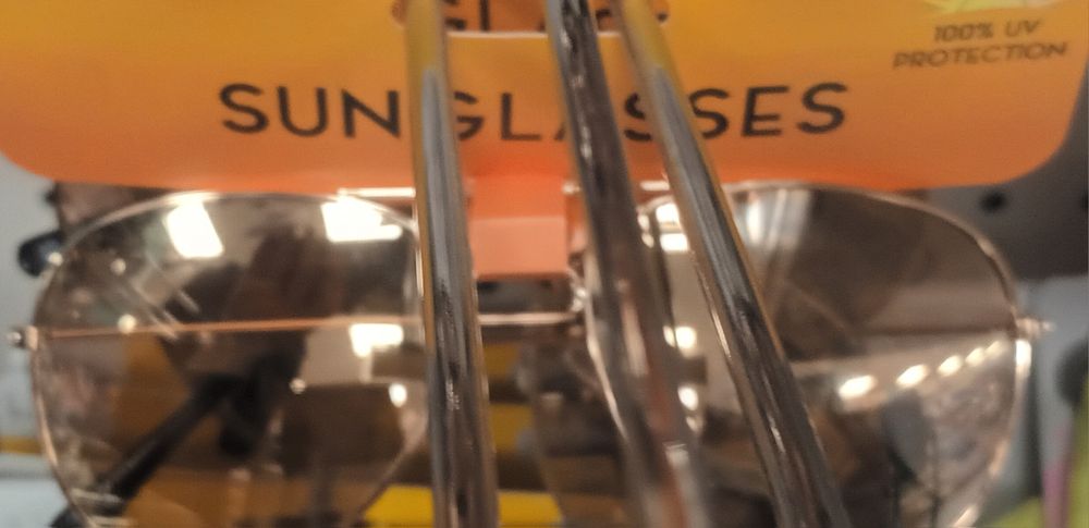 Oculos sol gold varios em armazem embalados