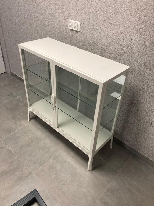 Witryna szklana IKEA MILSBO