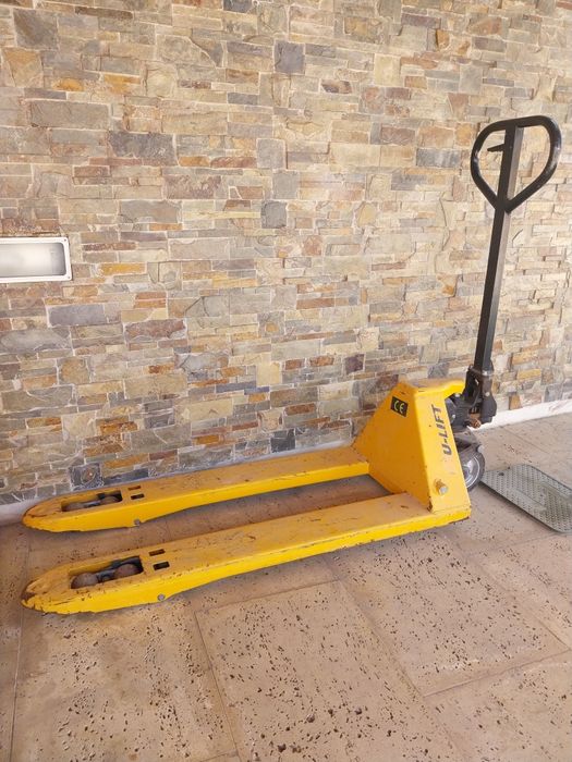 Porta Paletes Hu-Lift - 2500 kg