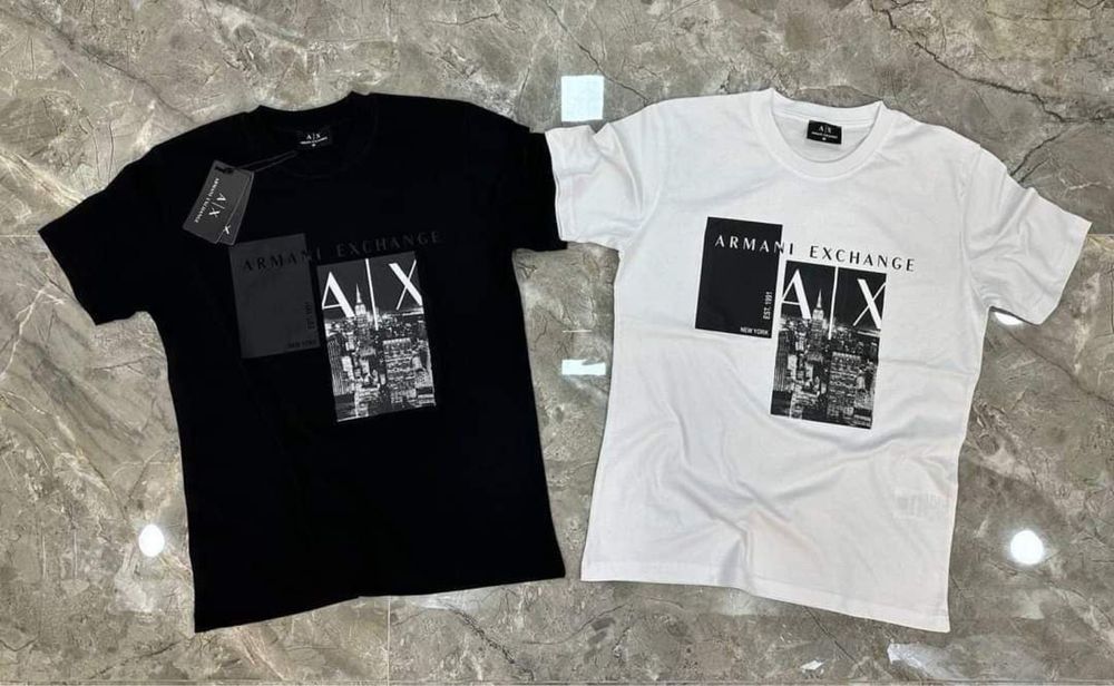 T-shirts EMPORIO ARMANI EXCHANGE novas a estrear