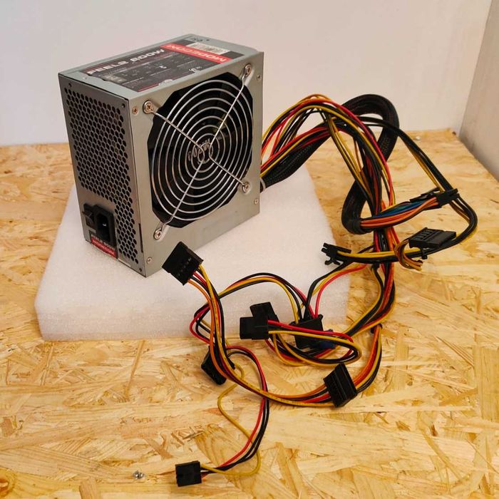 Zasilacz Komputerowy MODECOM PSU Feel 2 600W 600 W
