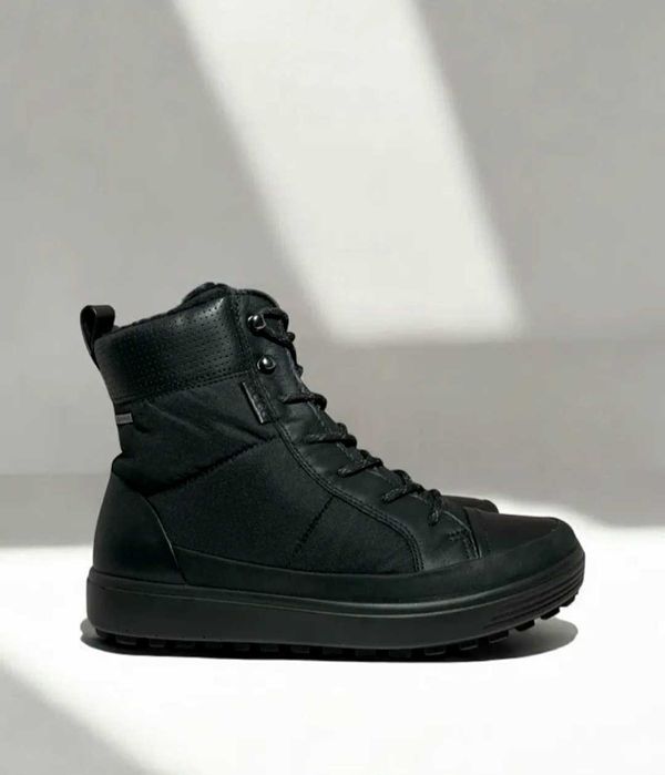 Ессо теплі ботинки 40 р.