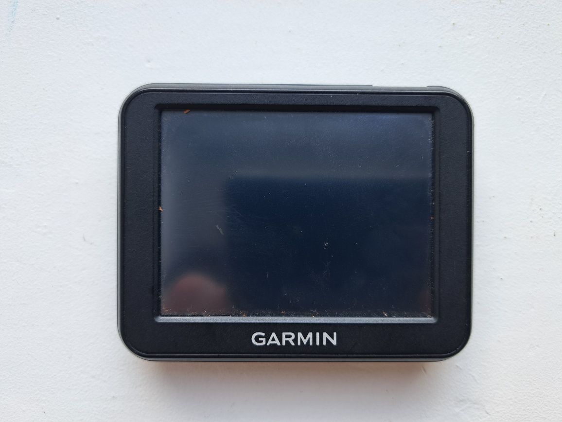 Автомомільний GPS навігатор Garmin Nuvi 30