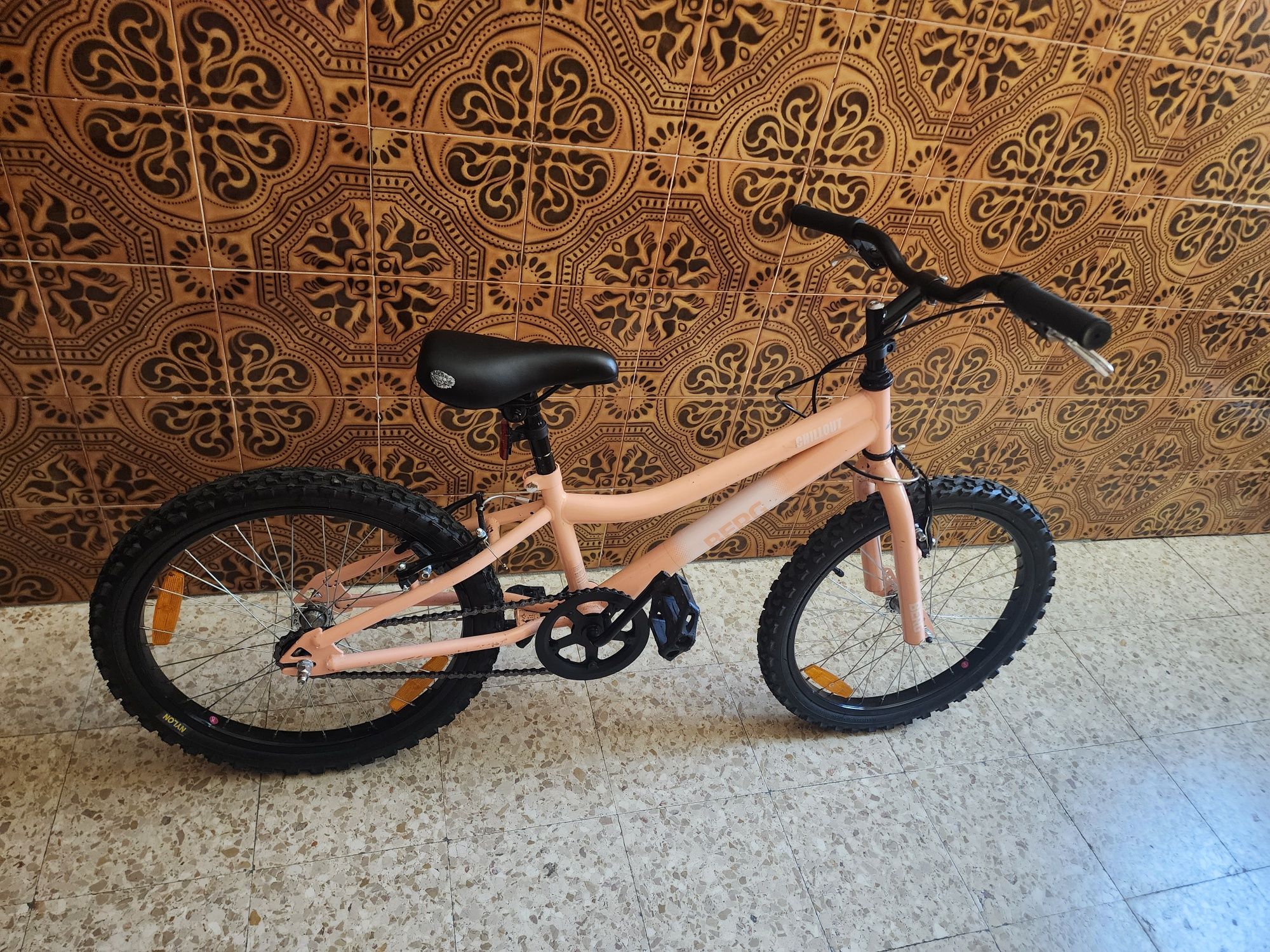Bicicletas poucos usadas