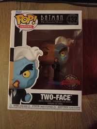 Two face funko pop Batman