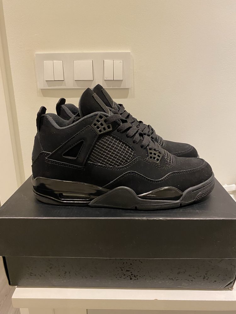 Air Jordan 4 Black Cat