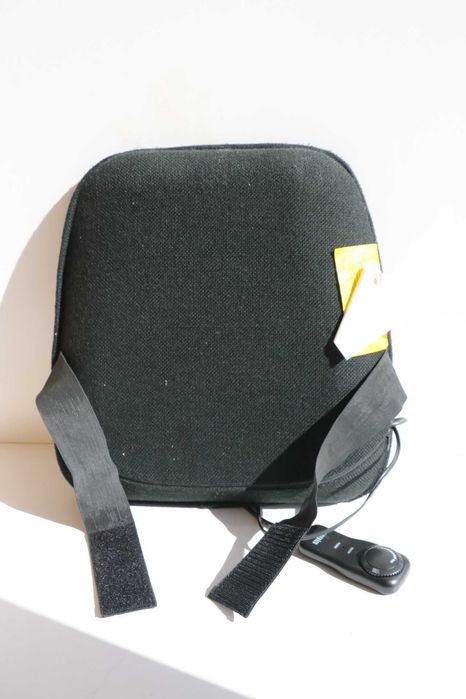 Подушка вибромассажер для спины в авто автомобиль Новая