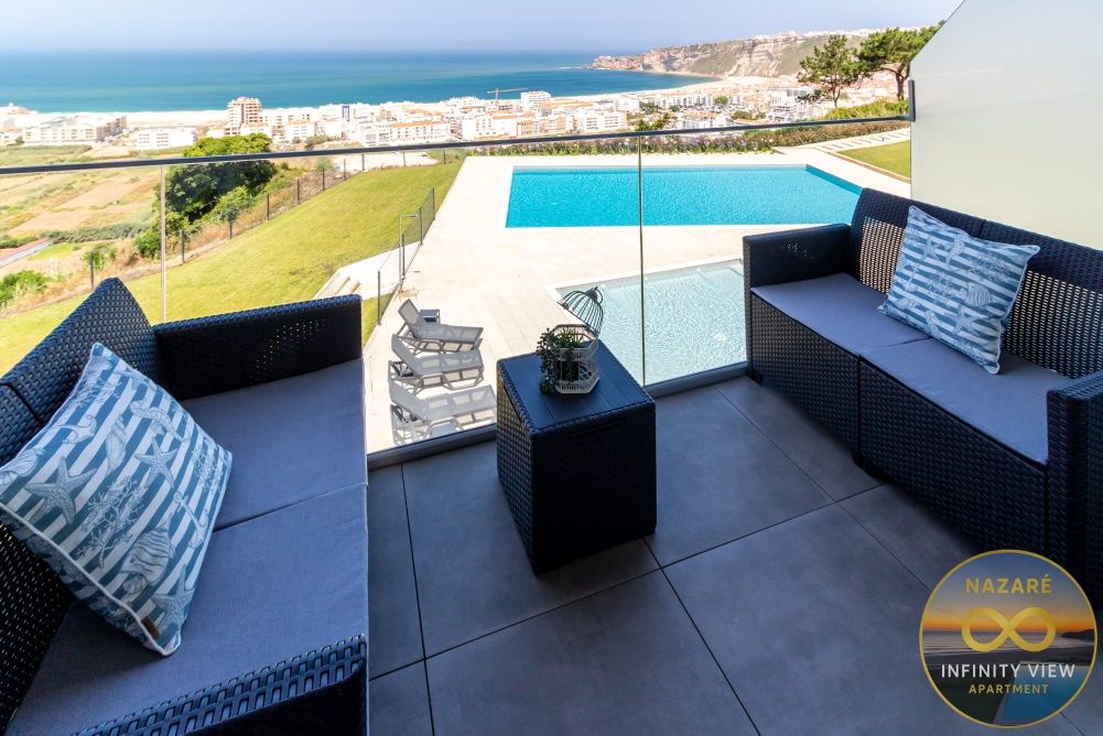 Apartamento T2 c/piscina Nazaré