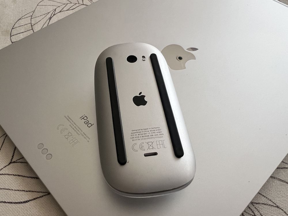 Мышь Apple Magic Mouse 2. Model A1657. Состояние новой!