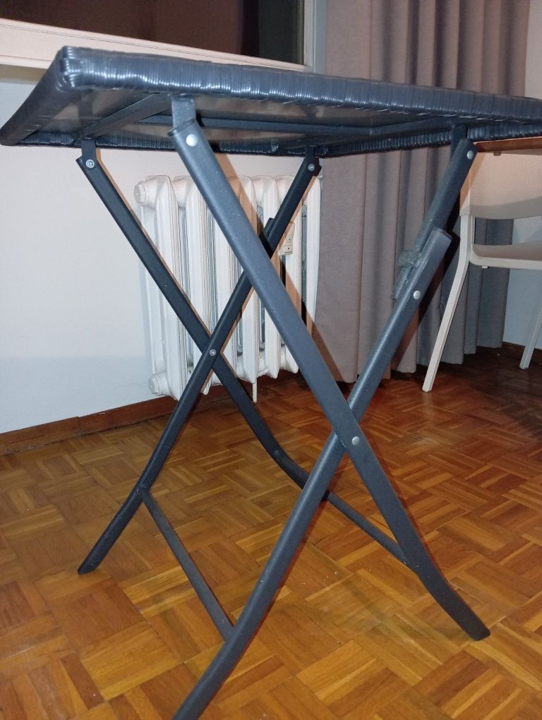 Stolik o krzesełka balkonowe ogrodowe
