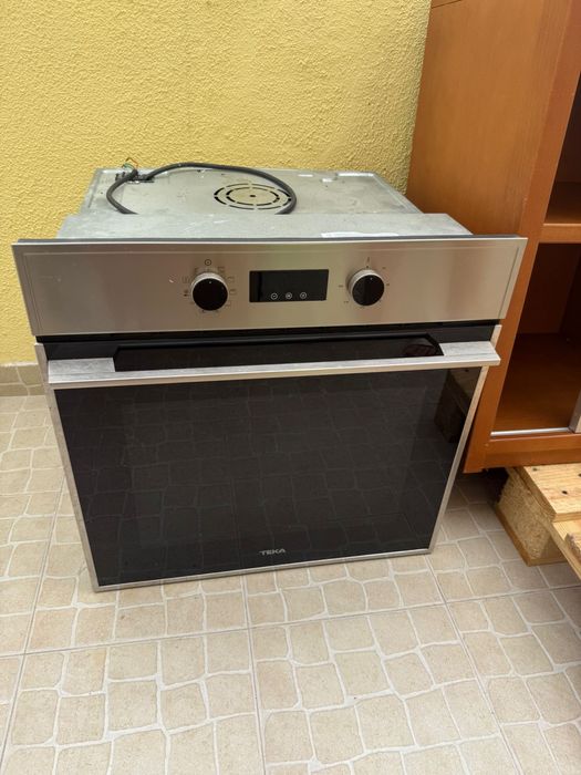 Forno TEKA - preto e cinza