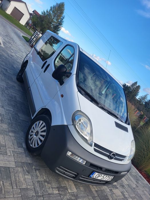 Opel vivaro brygadówka 6osób