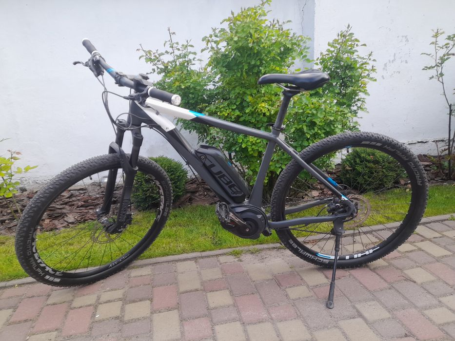 Продам велосипед Cube